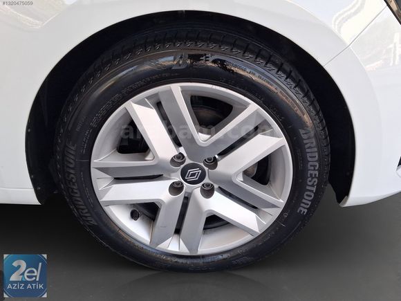 AZİZ ATİK OTOMOTİV'DEN 2025 CLIO 1.0 TCE EVOLUTİON X-Tronic