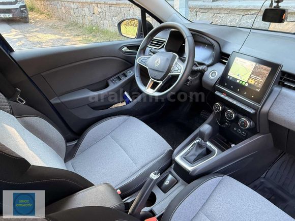 SENOZ OTODAN 2025 CLIO 1.0 OTOMATIK VITES 29.000 KM HATASIZ