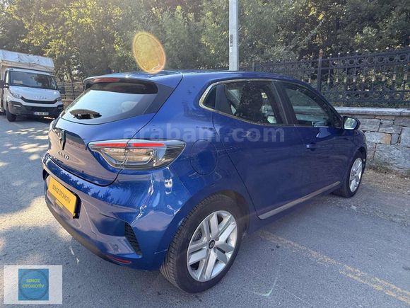 SENOZ OTODAN 2025 CLIO 1.0 OTOMATIK VITES 29.000 KM HATASIZ