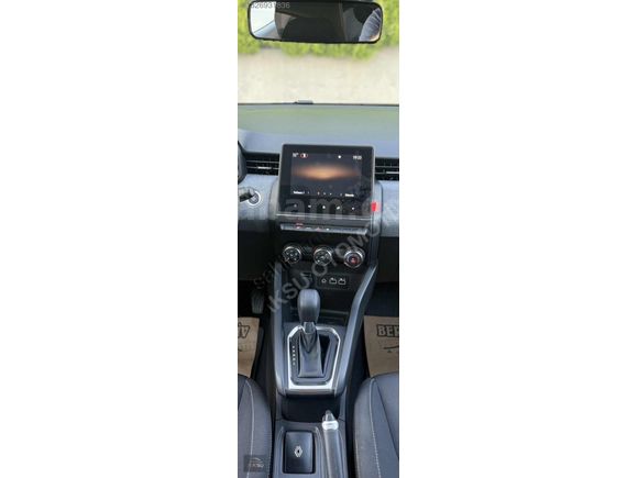 2025 RENAULT CLIO 1.0 TCe EVOLUTION X-TRONIC 90HP 13000KM HATASZ