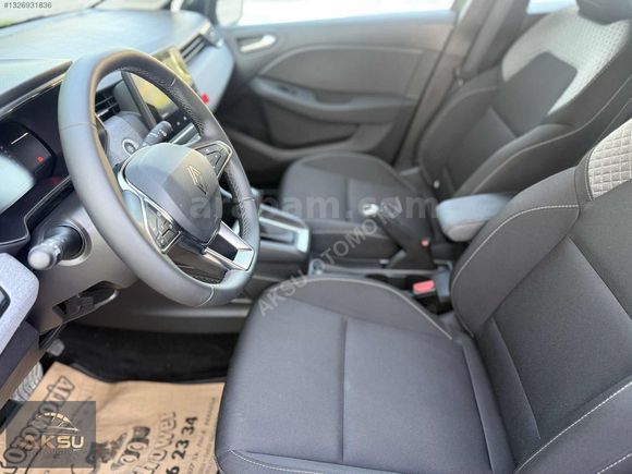 2025 RENAULT CLIO 1.0 TCe EVOLUTION X-TRONIC 90HP 13000KM HATASZ