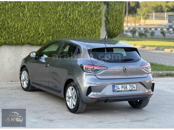 2025 RENAULT CLIO 1.0 TCe EVOLUTION X-TRONIC 90HP 13000KM HATASZ