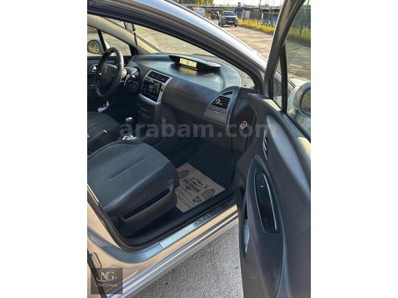 C4 OTOMATİK AİLE ARACI