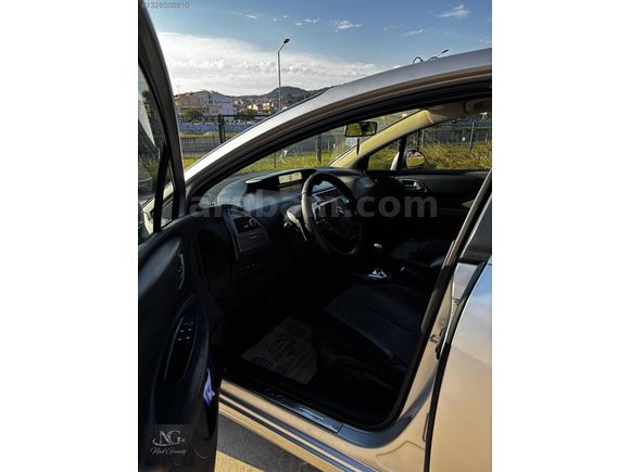 C4 OTOMATİK AİLE ARACI