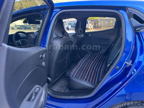 Sahibinden Renault Clio 1.0 TCe Techno Esprit Alpine 2023 Model