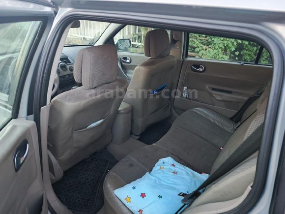 Sahibinden Renault Megane 1.5 dCi Privilege 2005 Model