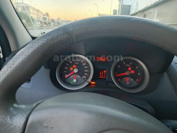 Sahibinden Renault Megane 1.5 dCi Privilege 2005 Model