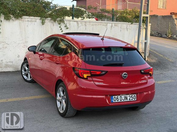 DEGİŞENSİZ TRMERSİZ YARIM PARÇA BOYALI OTOMATİK SANROUF 2016