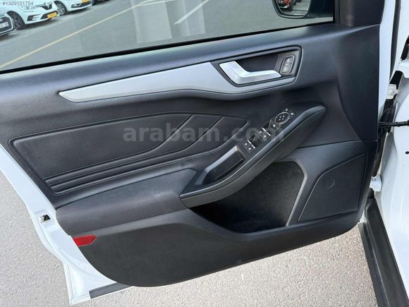 OTOMATİK 2020 FORD FOCUS 97 BİN KM HATASIZ