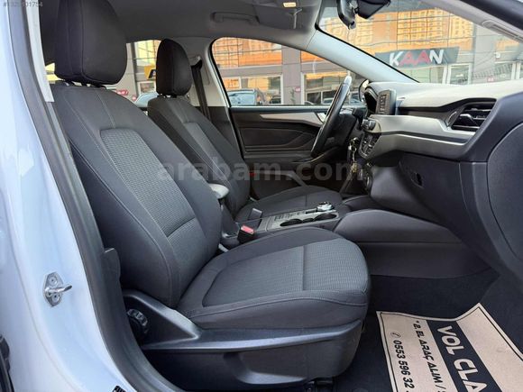 OTOMATİK 2020 FORD FOCUS 97 BİN KM HATASIZ