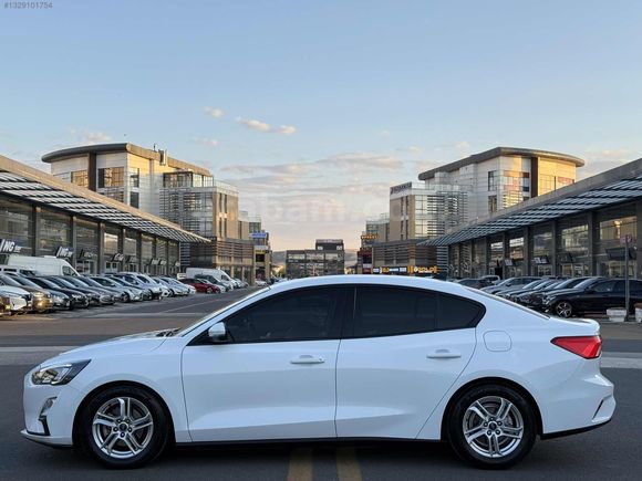 OTOMATİK 2020 FORD FOCUS 97 BİN KM HATASIZ