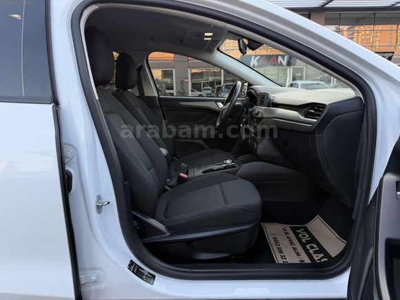 OTOMATİK 2020 FORD FOCUS 97 BİN KM HATASIZ