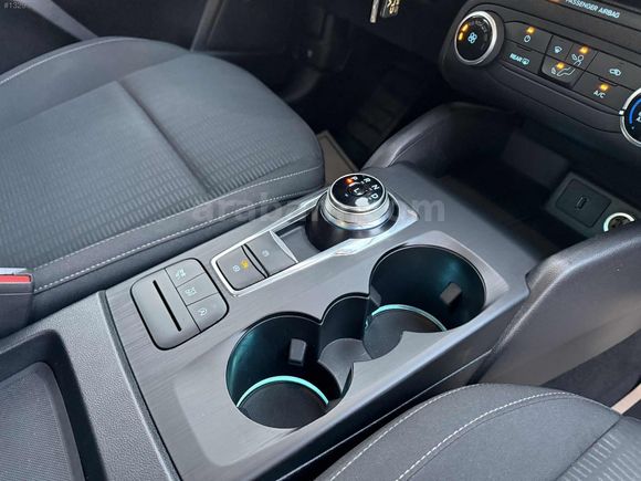 OTOMATİK 2020 FORD FOCUS 97 BİN KM HATASIZ
