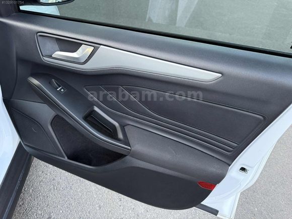 OTOMATİK 2020 FORD FOCUS 97 BİN KM HATASIZ