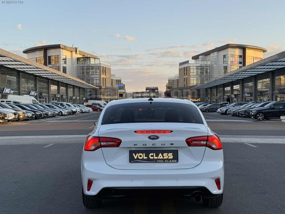 OTOMATİK 2020 FORD FOCUS 97 BİN KM HATASIZ