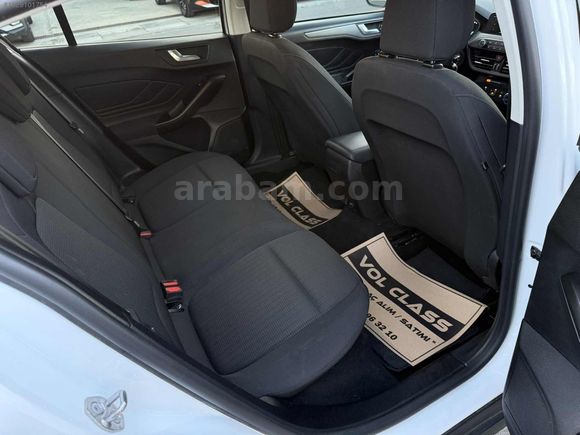 OTOMATİK 2020 FORD FOCUS 97 BİN KM HATASIZ