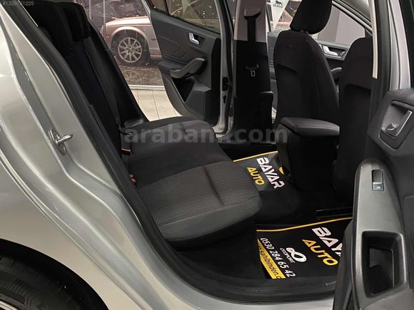 2021 FOCUS TRENDX GERİ GÖRÜŞ GENİŞ EKRAN DİZEL OTOMATİK