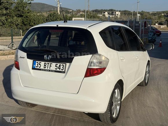 GÜVEN'DEN HONDA JAZZ CAM TAVANLI