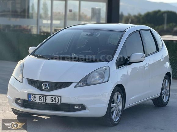 GÜVEN'DEN HONDA JAZZ CAM TAVANLI