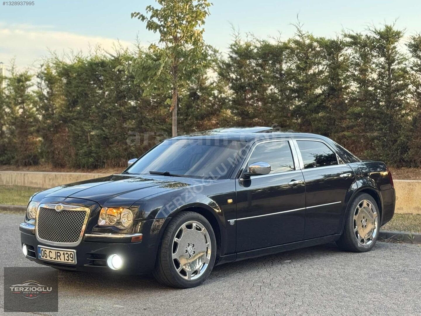 Galeriden Chrysler 300 C 3.0 CRD 2006 Model İstanbul 473.000 km Siyah 4