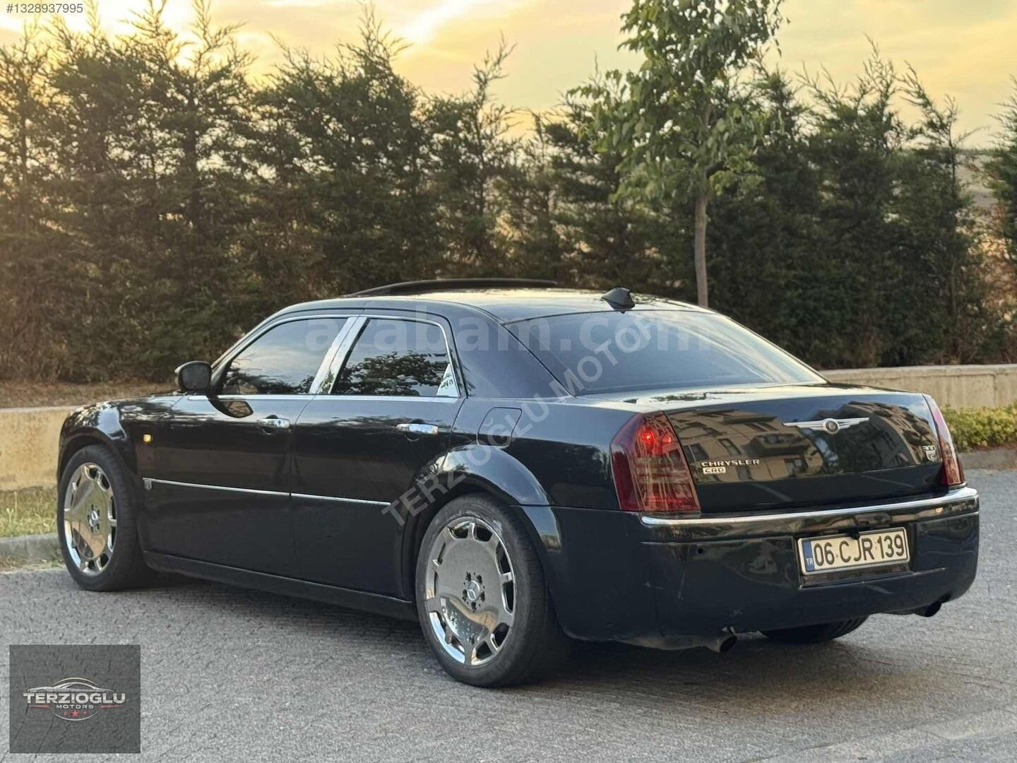 Galeriden Chrysler 300 C 3.0 CRD 2006 Model İstanbul 473.000 km Siyah 6