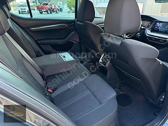 2021 Çıkış - Skoda Octavia 1.5 TSİ e-Tec Premium DSG 150 HP