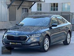 2021 Çıkış - Skoda Octavia 1.5 TSİ e-Tec Premium DSG 150 HP
