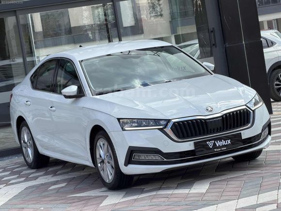 Auto Velux 2023 Boyasız Skoda Octavia 1.5 e-Tec Dsg Premium
