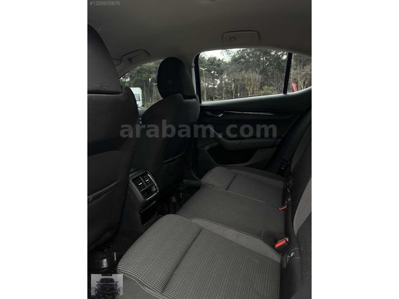 MERT TURANDAN 2021 OCTAVİA 1.5 E-TEC ELİTE DSG HATASIZ 152.000KM