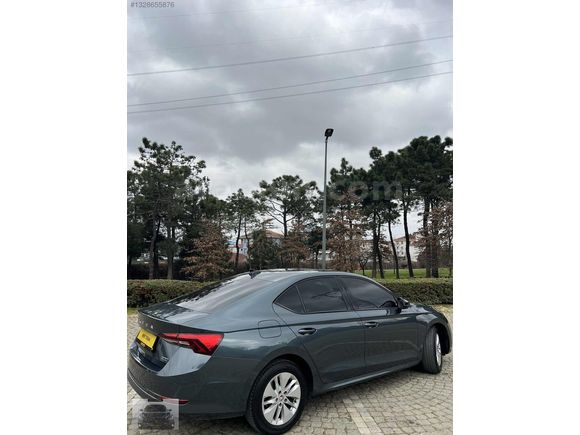 MERT TURANDAN 2021 OCTAVİA 1.5 E-TEC ELİTE DSG HATASIZ 152.000KM