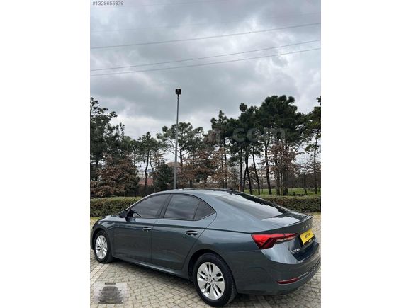 MERT TURANDAN 2021 OCTAVİA 1.5 E-TEC ELİTE DSG HATASIZ 152.000KM