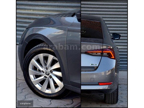 carplaza - 2024 BOYASIZ OCTAVIA 1.5 e-tec PREMIUM SERVİS BAKIMLI
