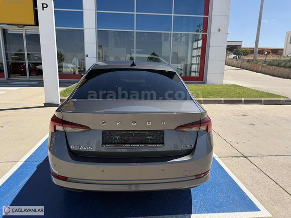 2023 MODEL SKODA OCTAVİA 1.5 TSI e-Tec PREMİUM DSG 150 HP