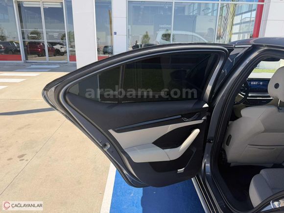 2023 MODEL SKODA OCTAVİA 1.5 TSI e-Tec PREMİUM DSG 150 HP