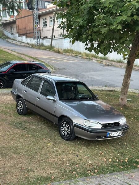 Galeriden Daewoo Racer 1.5i 1997 Model İstanbul 315.000 km Füme