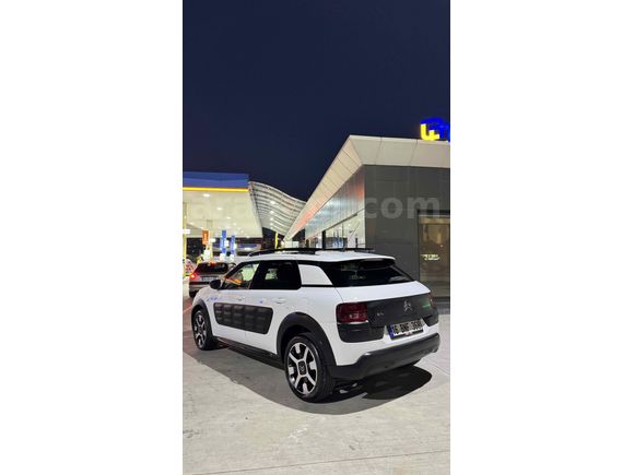 Sahibinden Citroen C4 Cactus 1.2 PureTech Feel 2015 Model 