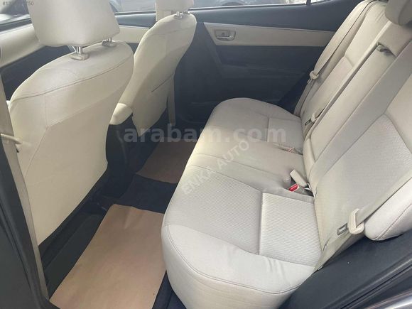 BOYASIZ DEĞİŞENSİZ ÇOK TEMİZ OTOMATİK COROLLA