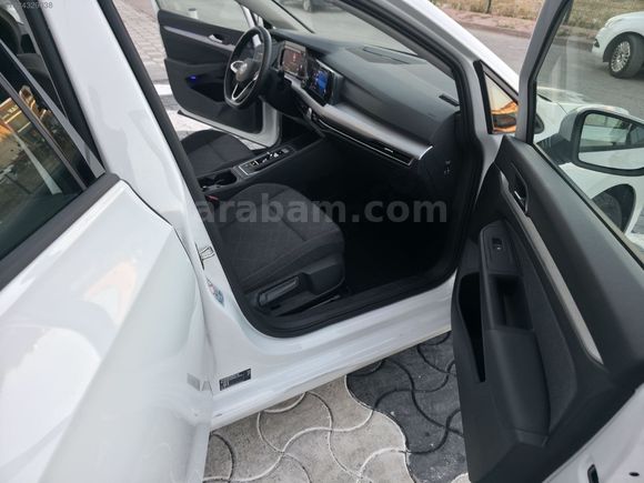 2023 MODEL GOLF 8 OTOMATİK 17 BİN KM