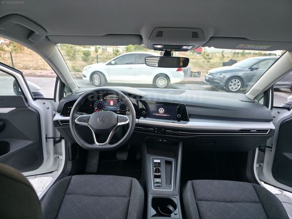2023 MODEL GOLF 8 OTOMATİK 17 BİN KM