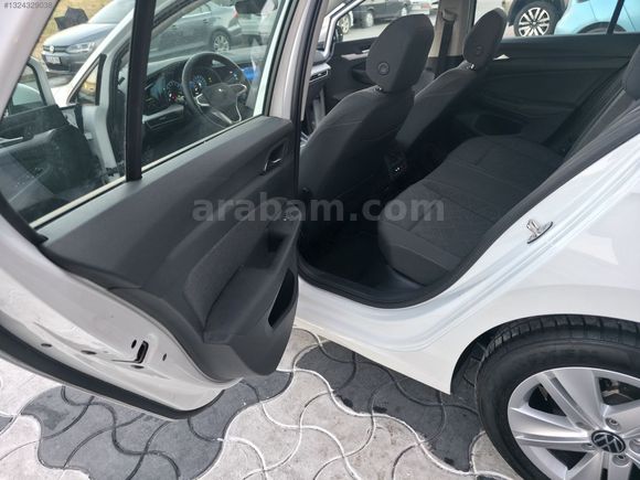 2023 MODEL GOLF 8 OTOMATİK 17 BİN KM