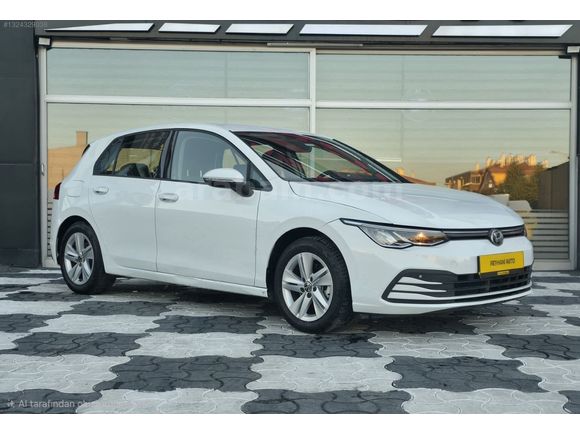 2023 MODEL GOLF 8 OTOMATİK 17 BİN KM