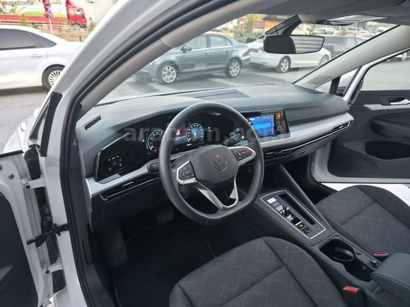 2023 MODEL GOLF 8 OTOMATİK 17 BİN KM