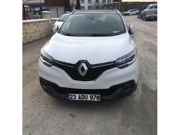Renault Kadjar 4x4 1.6 dCi Icon paket cam tavanlı 2016  model