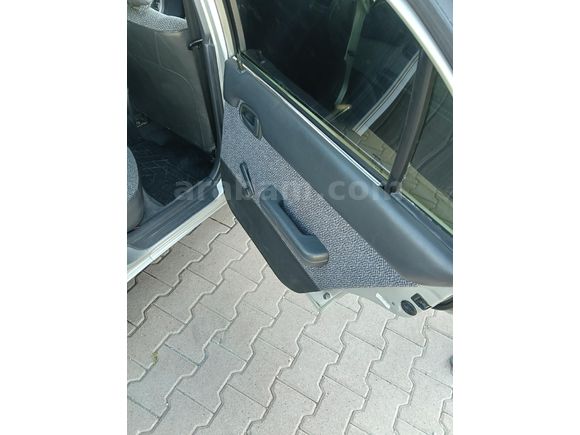 Sahibinden Toyota Corolla 1.3 XE 1998 Model