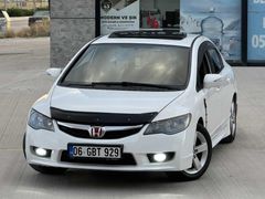 Hastasına BEYAZ 2010 HONDA CİVİC 1.6 ELEGANCE MAKYAJLI KASA
