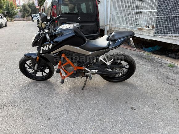 CFMOTO 250 NK 2022