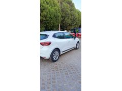 Sahibinden Renault Clio 1.0 SCe Joy 2023 Model İzmir 29.200 km Beyaz