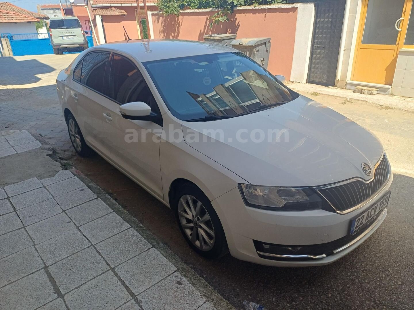 Sahibinden Skoda Rapid 1.4 TDI GreenTec Style 2017 Model Edirne 176.000 km Beyaz 3