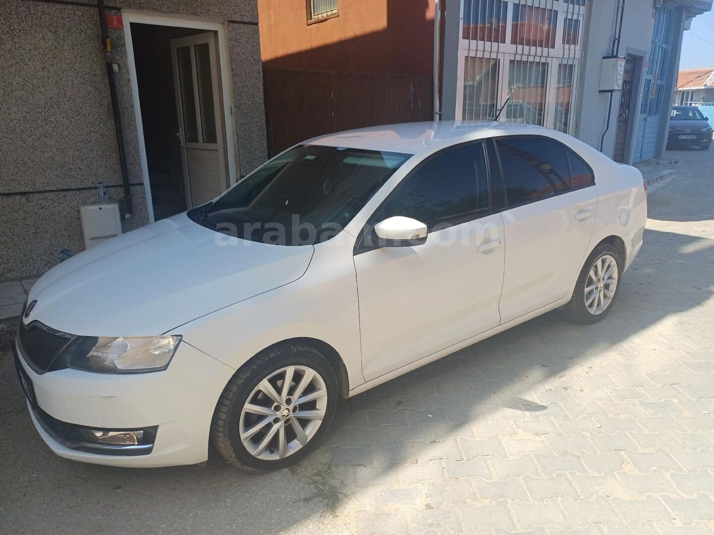 Sahibinden Skoda Rapid 1.4 TDI GreenTec Style 2017 Model Edirne 176.000 km Beyaz 6
