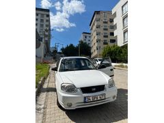 Sahibinden Hyundai Accent 1.5 CRDi Admire 2005 Model  210.000 km Beyaz